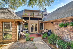 029-Back Exterior-FULL
