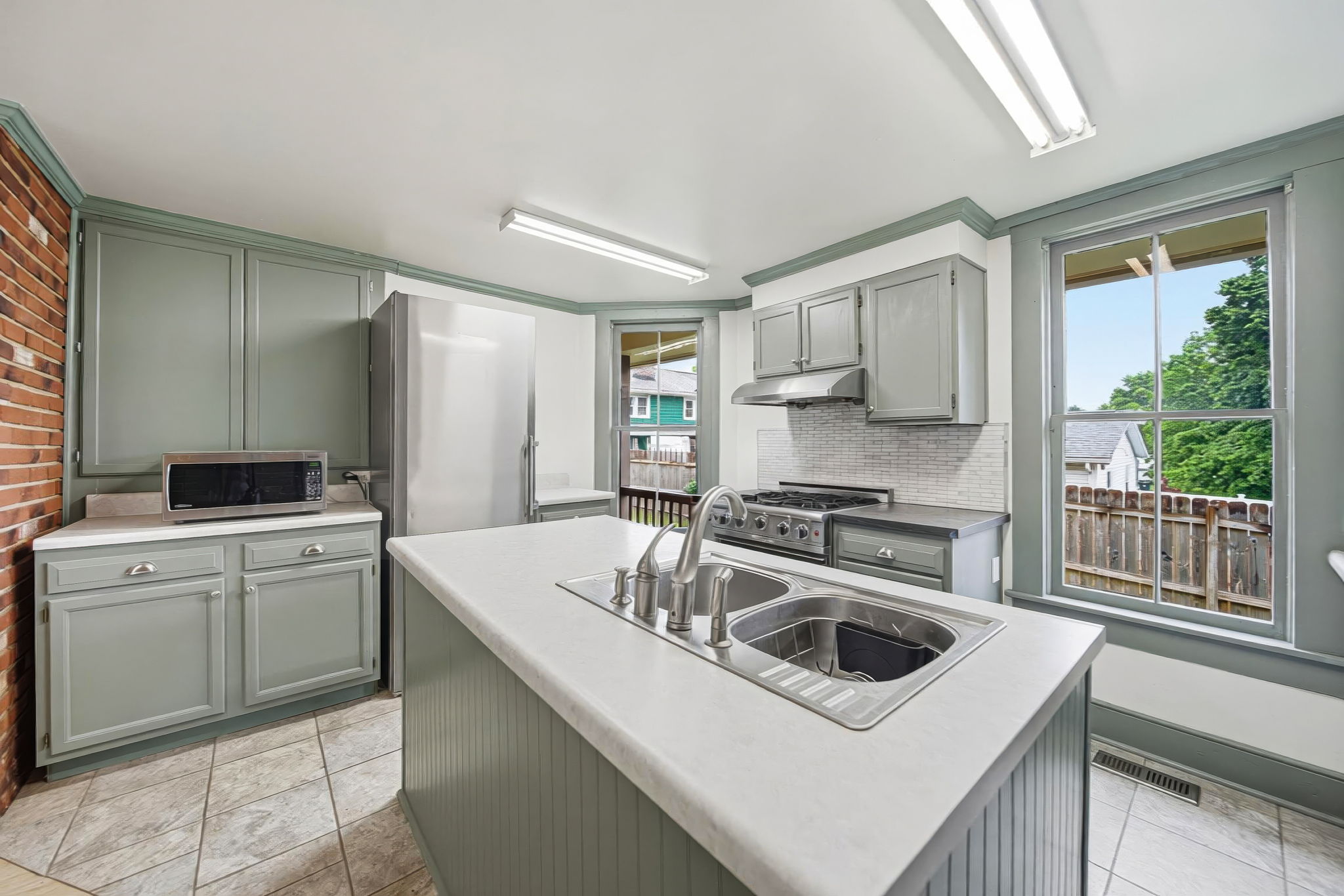 K.K. - 705 Deacon St, Hebron-25