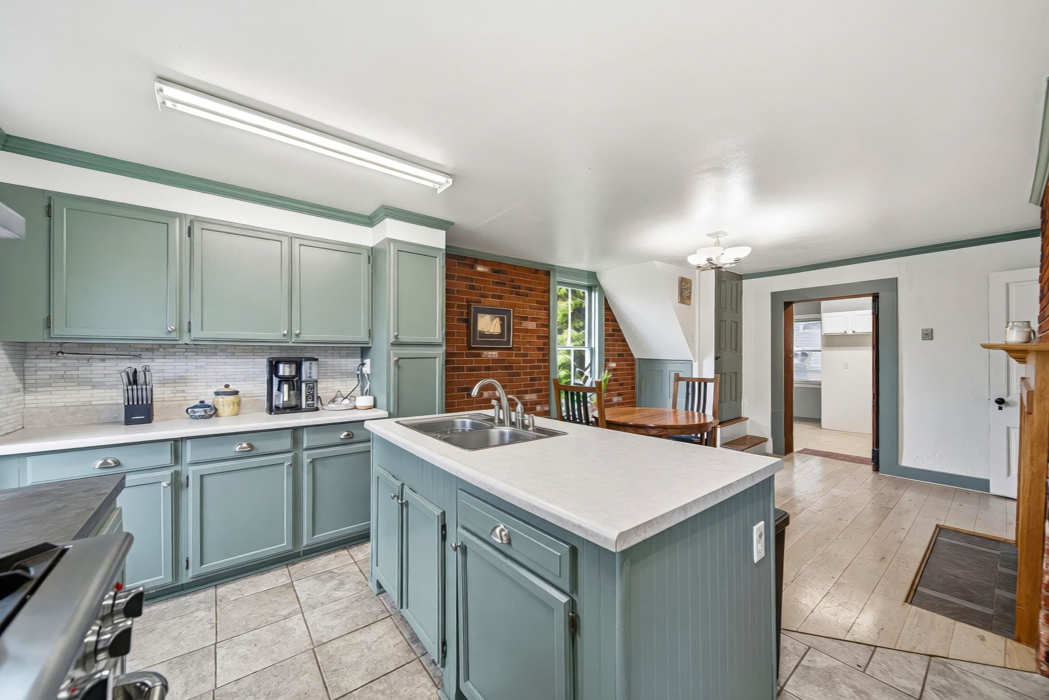 K.K. - 705 Deacon St, Hebron-28