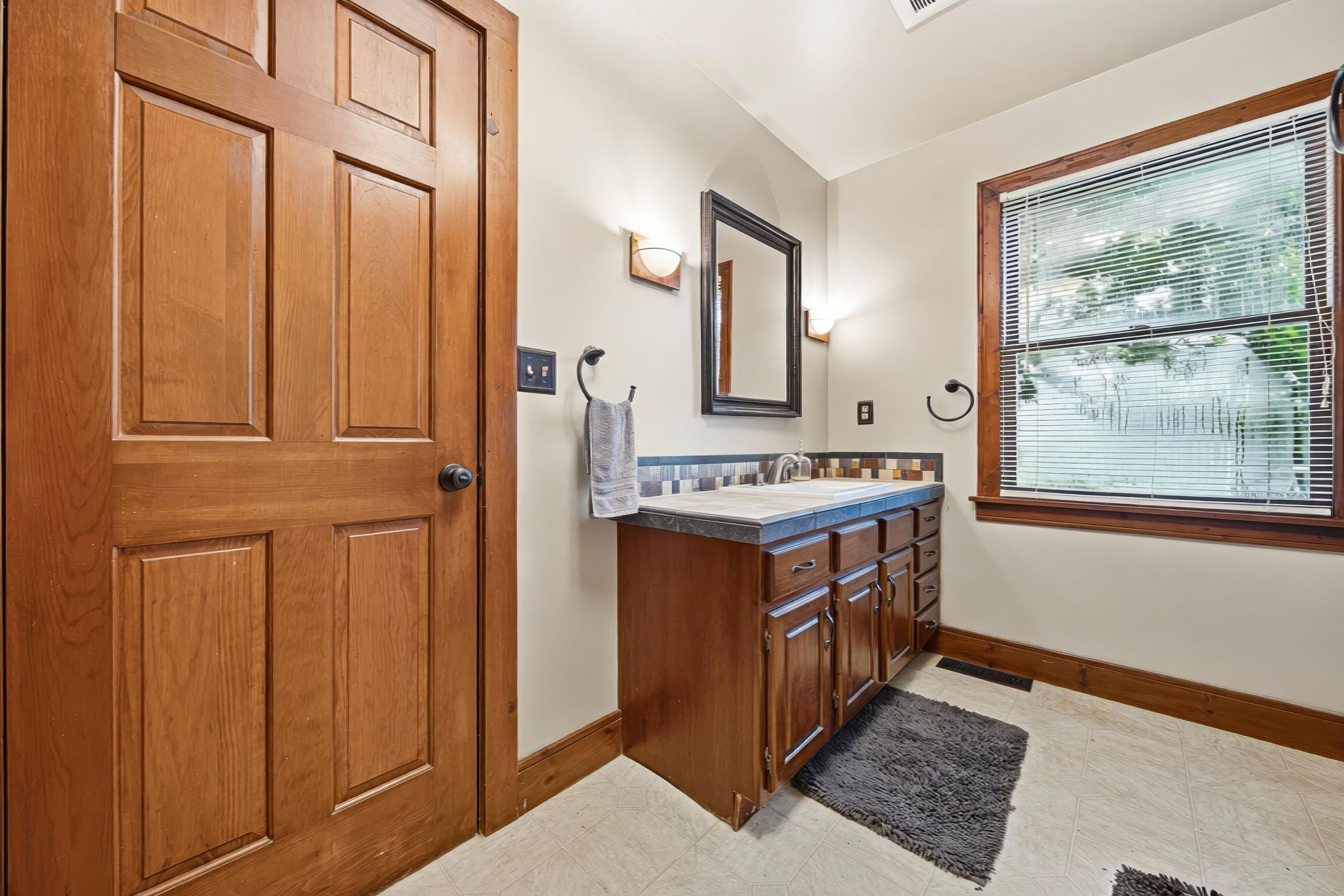 K.K. - 705 Deacon St, Hebron-33
