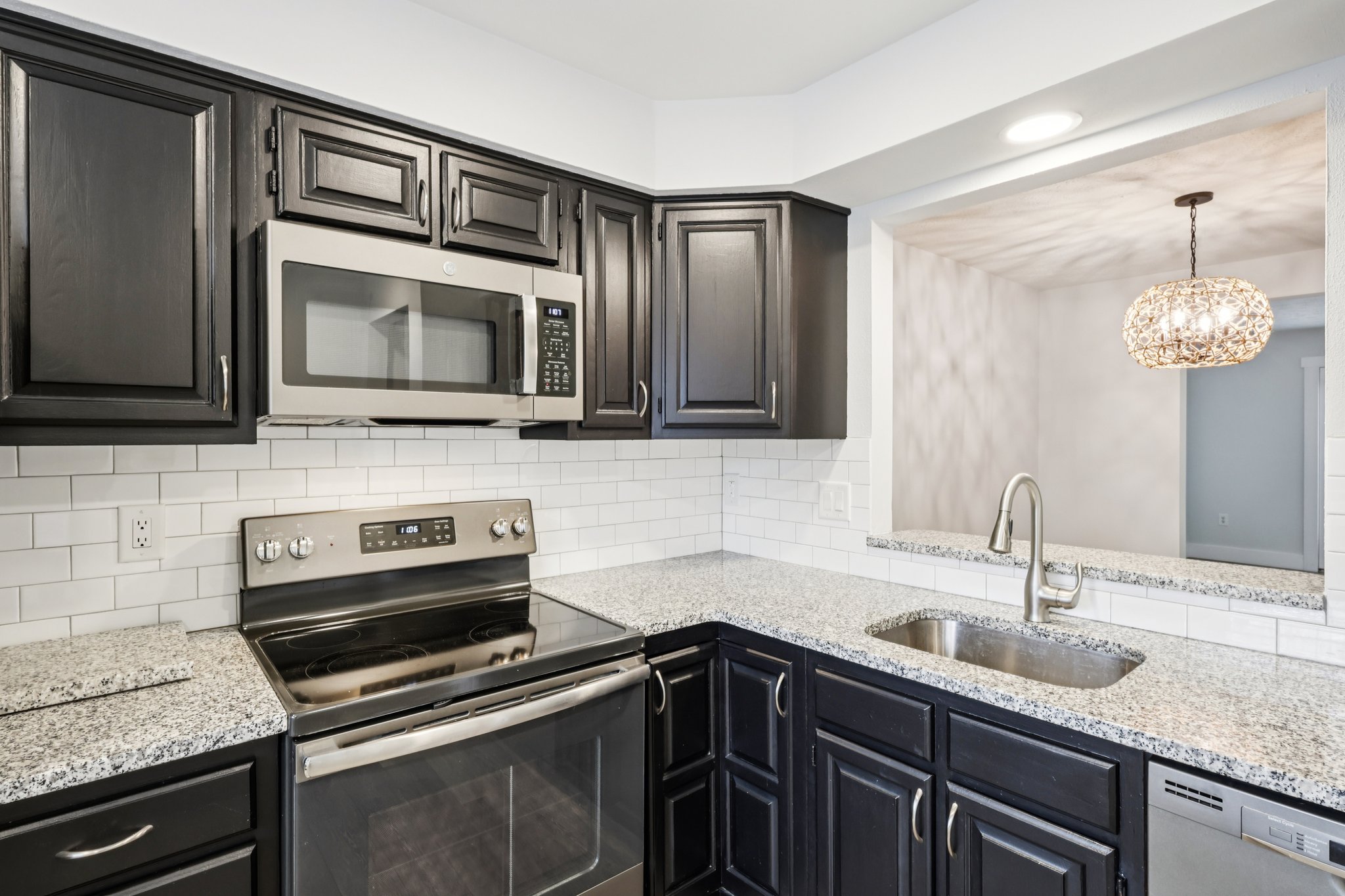 Forest Edge Ct-S0704-019.jpg