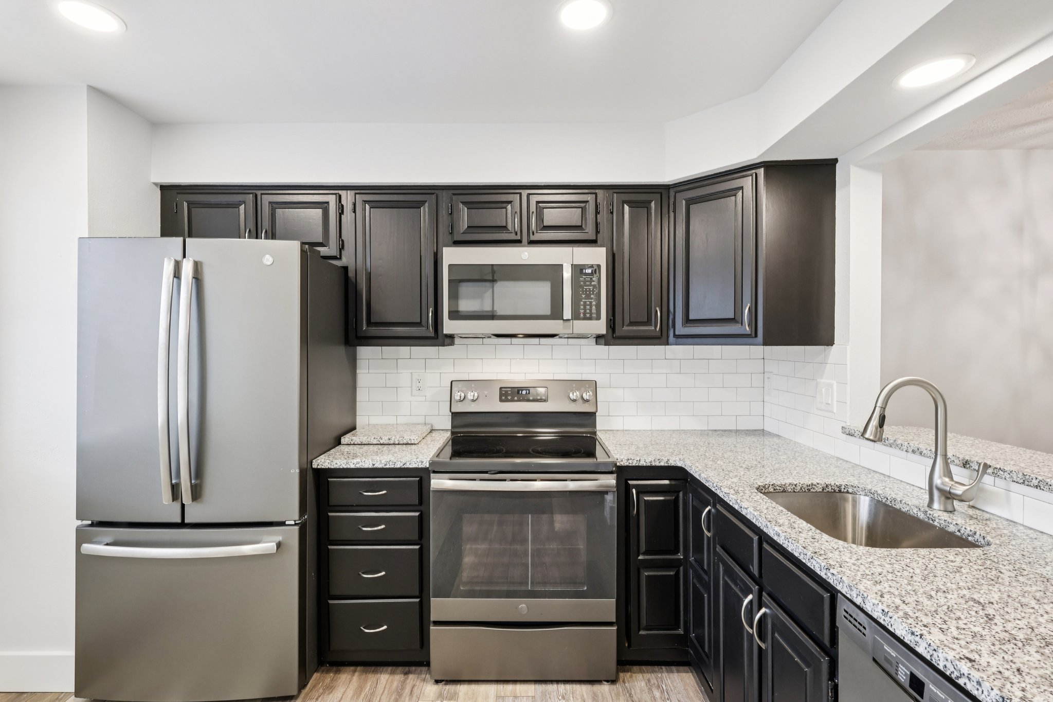 Forest Edge Ct-S0704-020.jpg