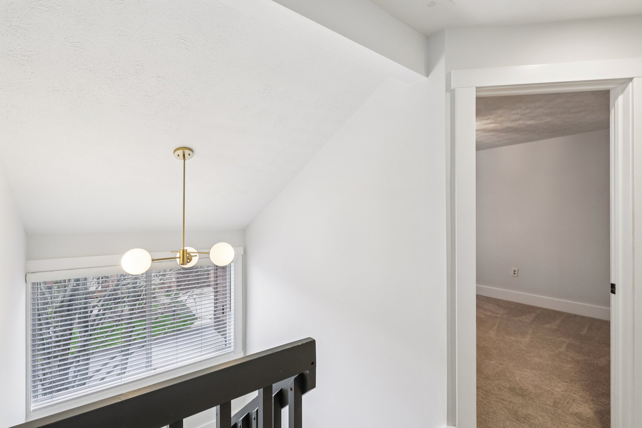 Forest Edge Ct-S0704-037.jpg