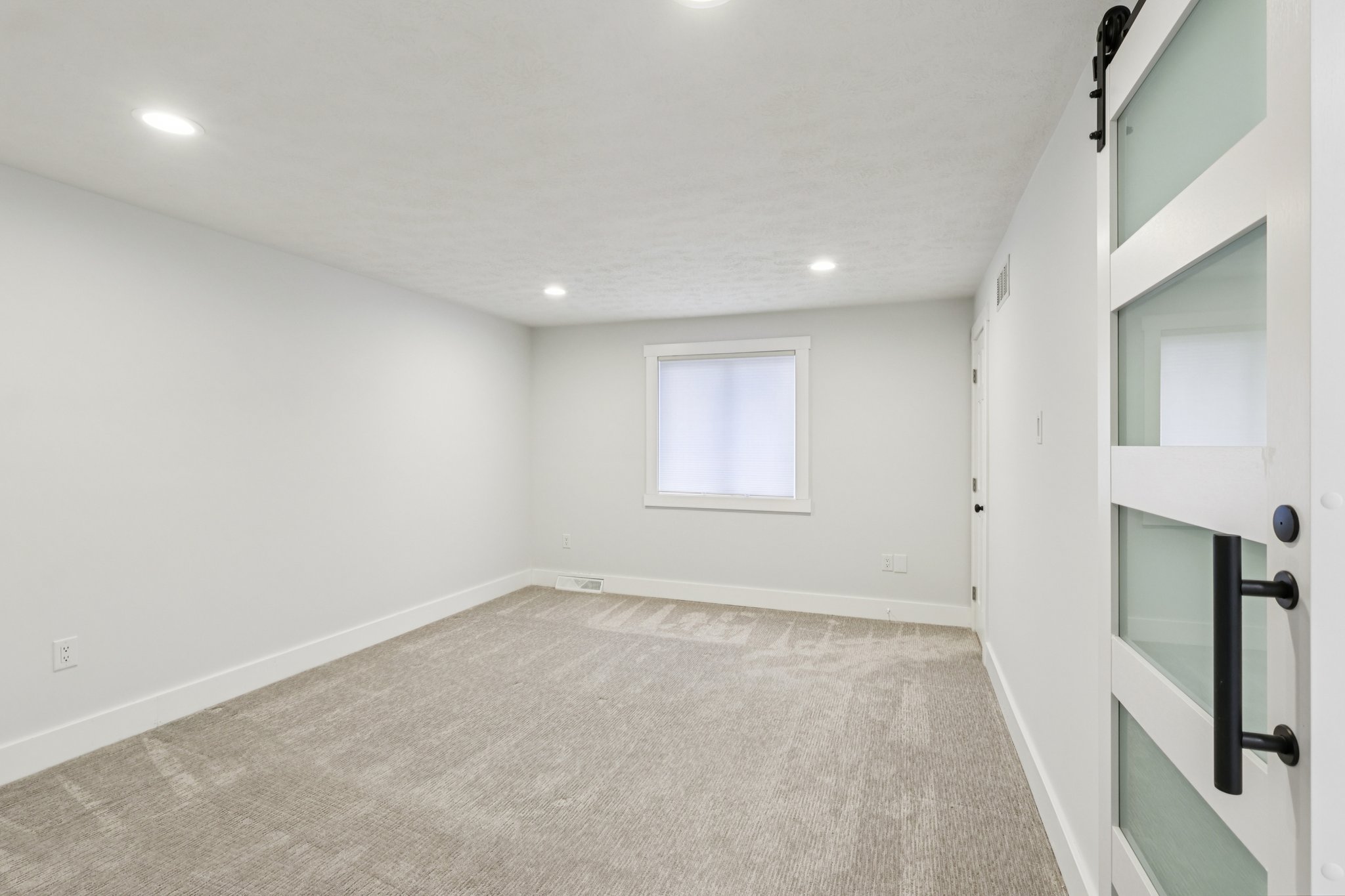 Forest Edge Ct-S0704-048.jpg