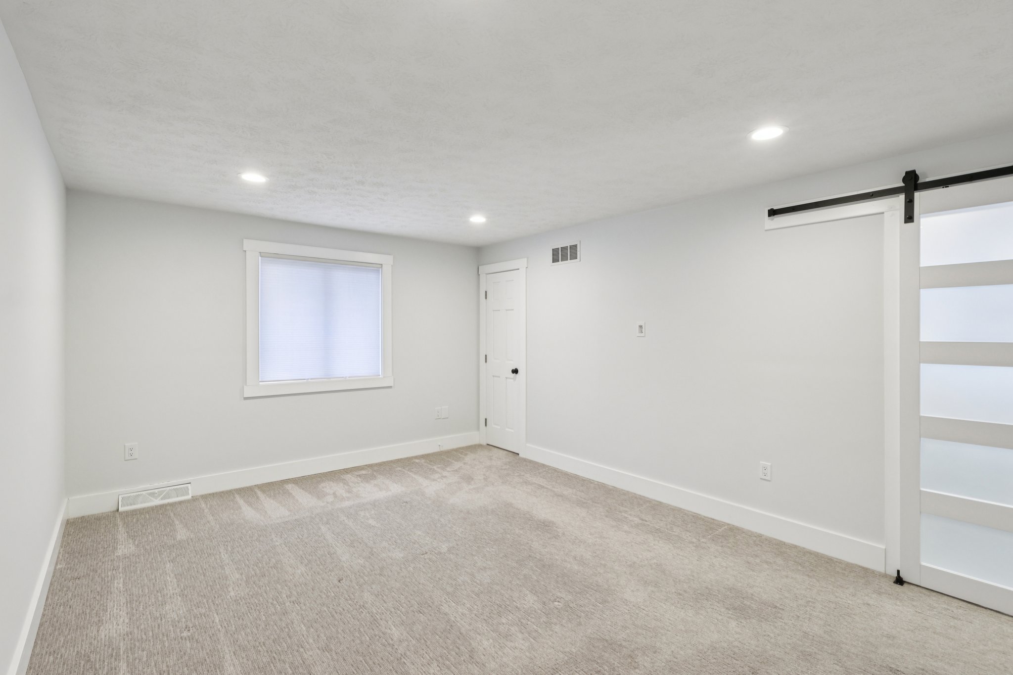 Forest Edge Ct-S0704-050.jpg