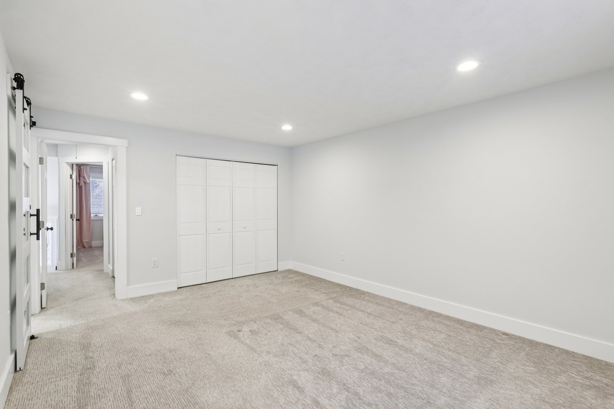 Forest Edge Ct-S0704-053.jpg