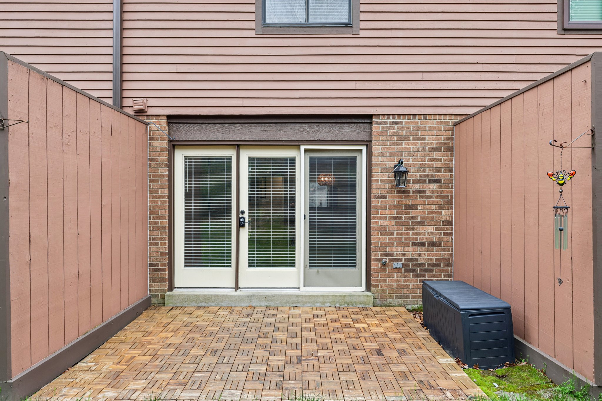 Forest Edge Ct-S0704-057.jpg