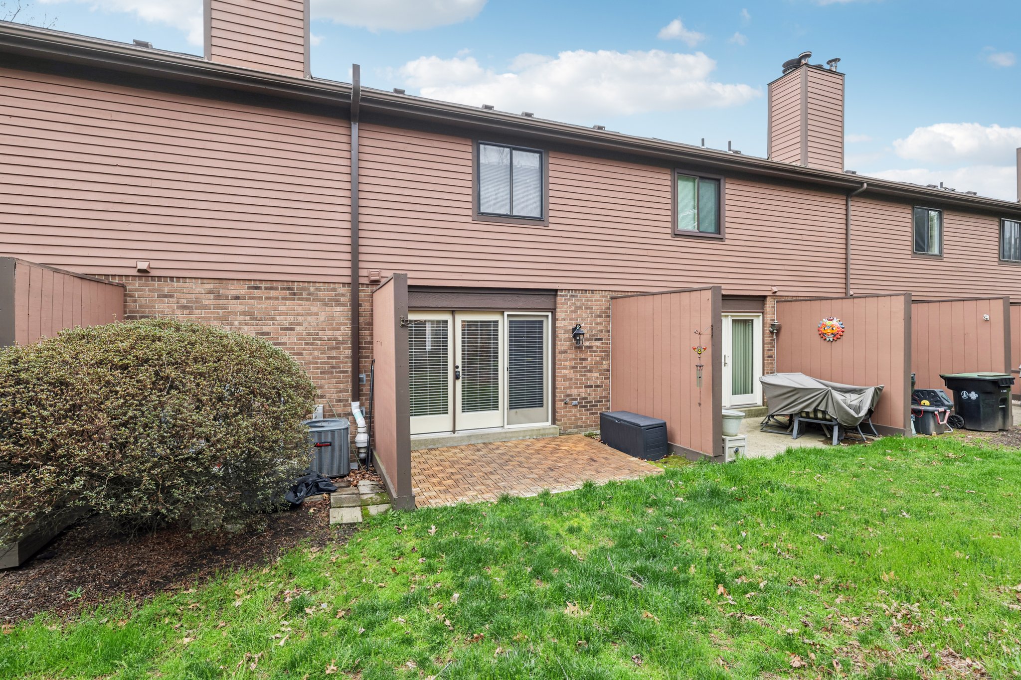 Forest Edge Ct-S0704-058.jpg