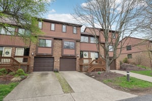 Forest Edge Ct-S0704-001.jpg