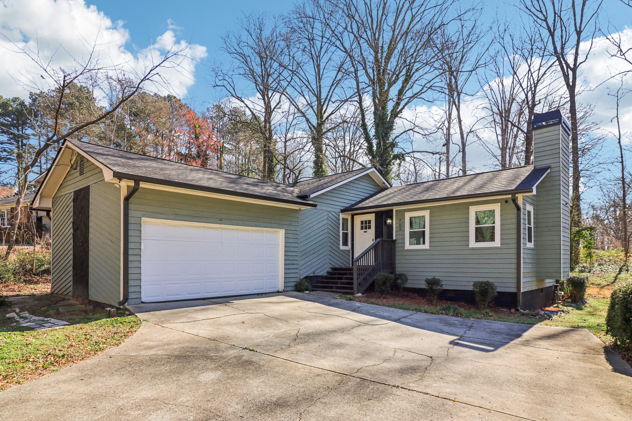 Garden Grove Dr-S2402-002.jpg