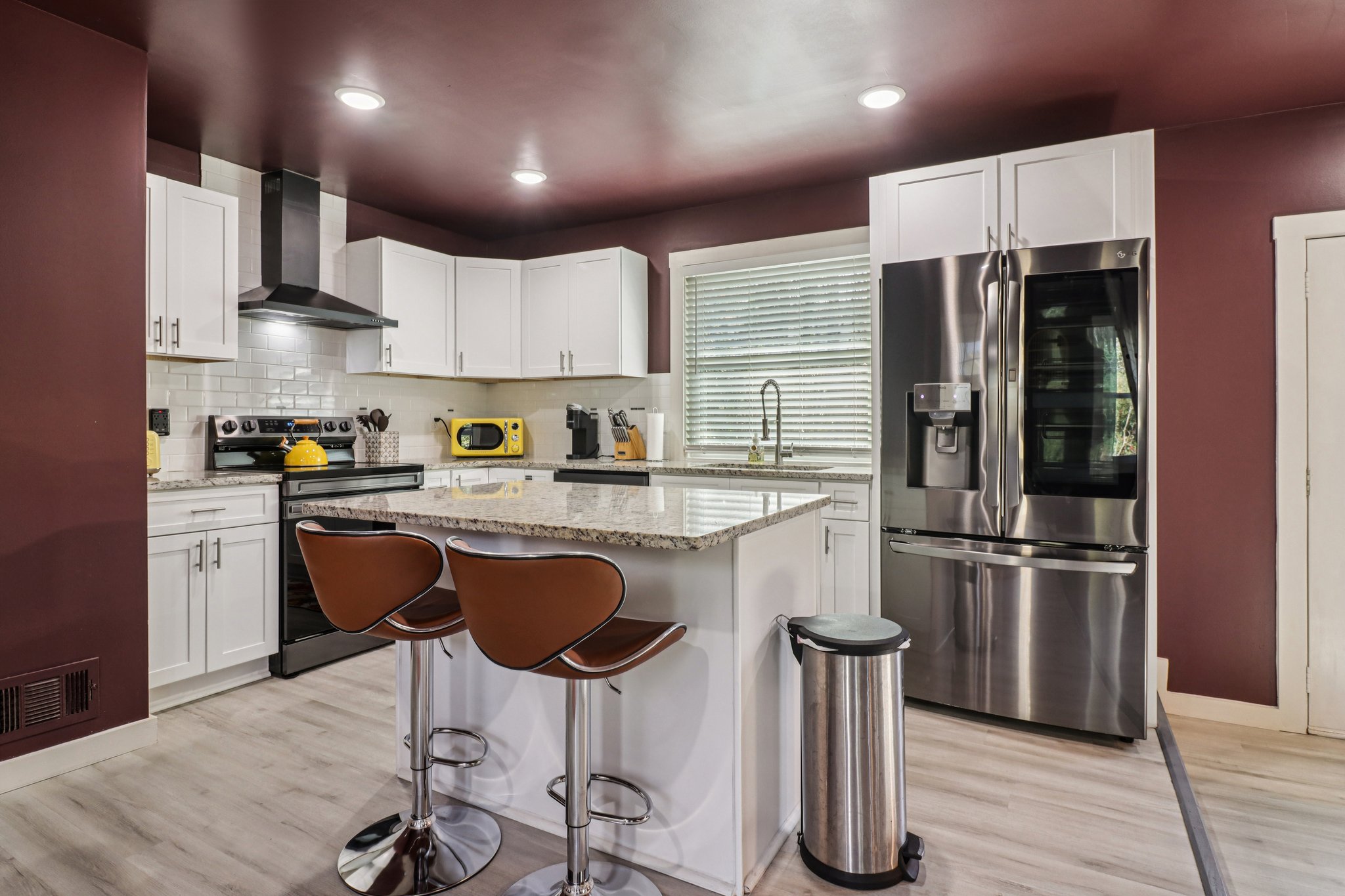 Garden Grove Dr-S2402-014.jpg