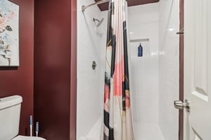 Garden Grove Dr-S2402-032.jpg