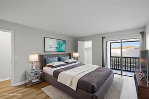 DSC05186 virtually staged.jpeg