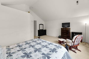 upper bedroom-8