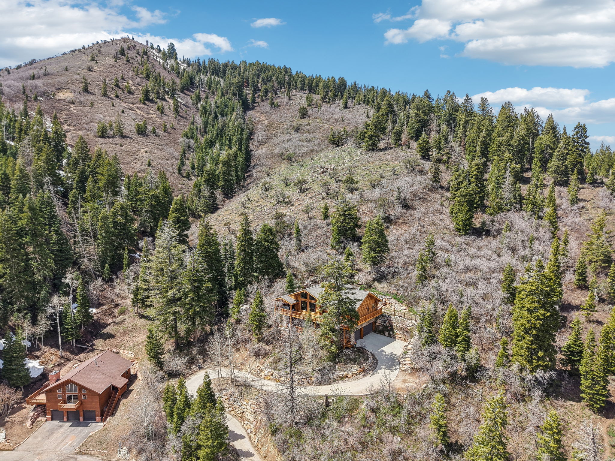Matterhorn Dr-0205-042