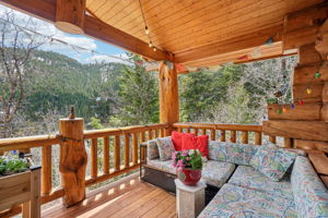 Matterhorn Dr-0205-033