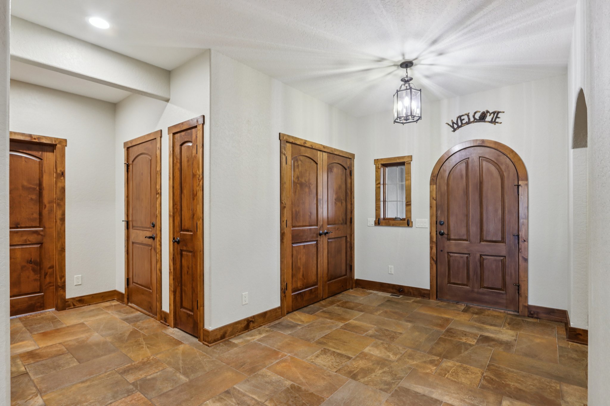 S Ferry Dr-S1401-006.jpg