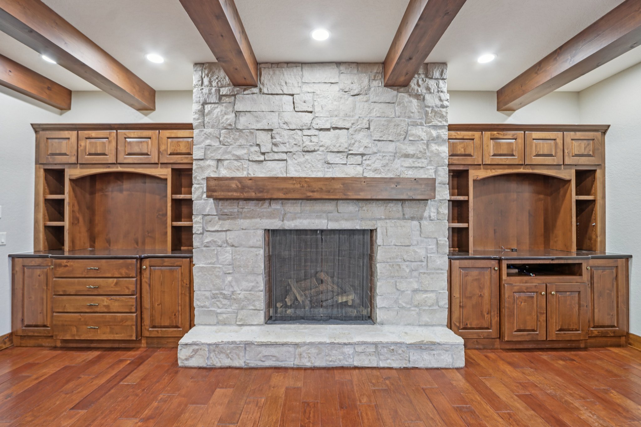 S Ferry Dr-S1401-011.jpg