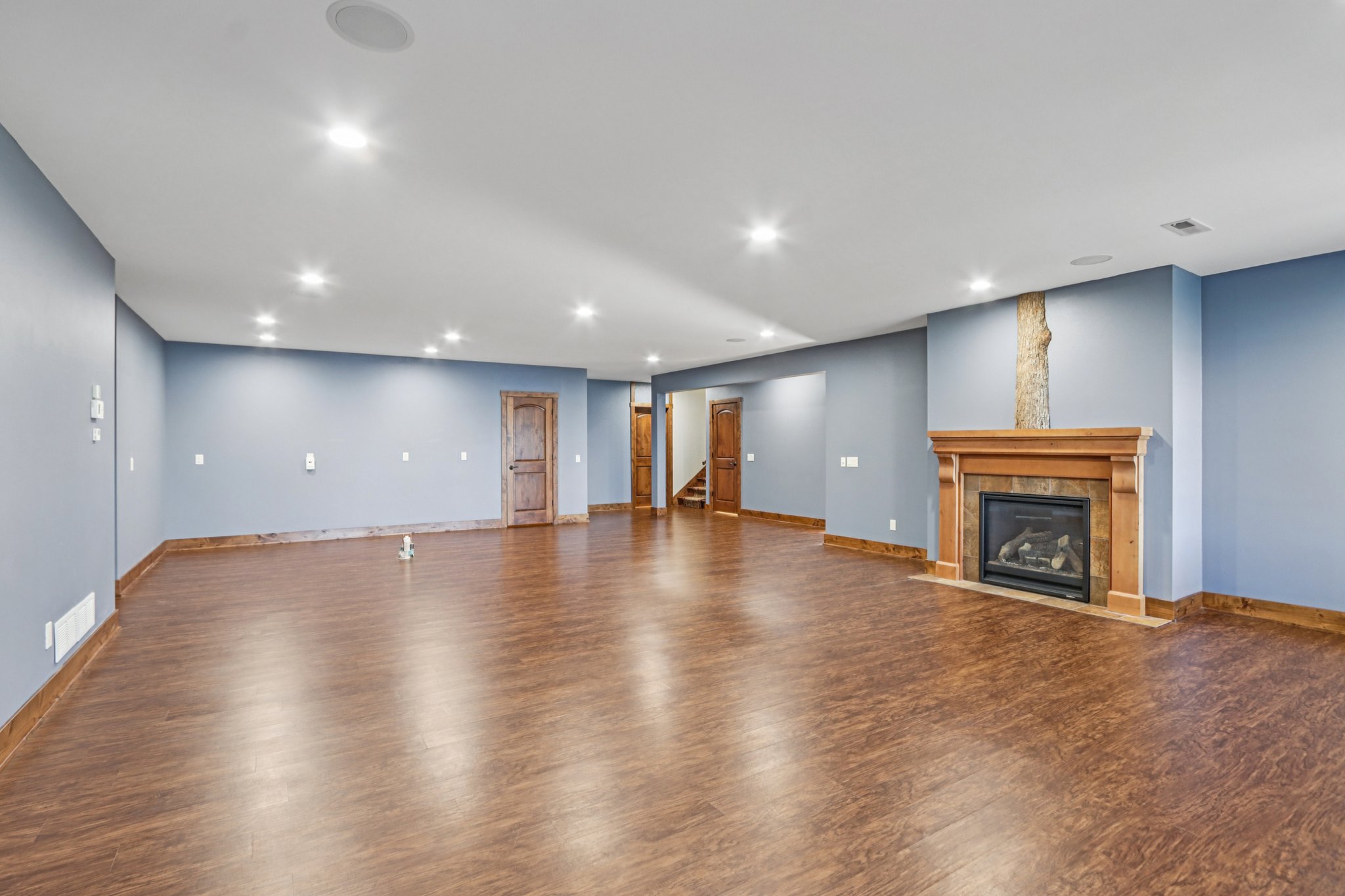 S Ferry Dr-S1401-014.jpg