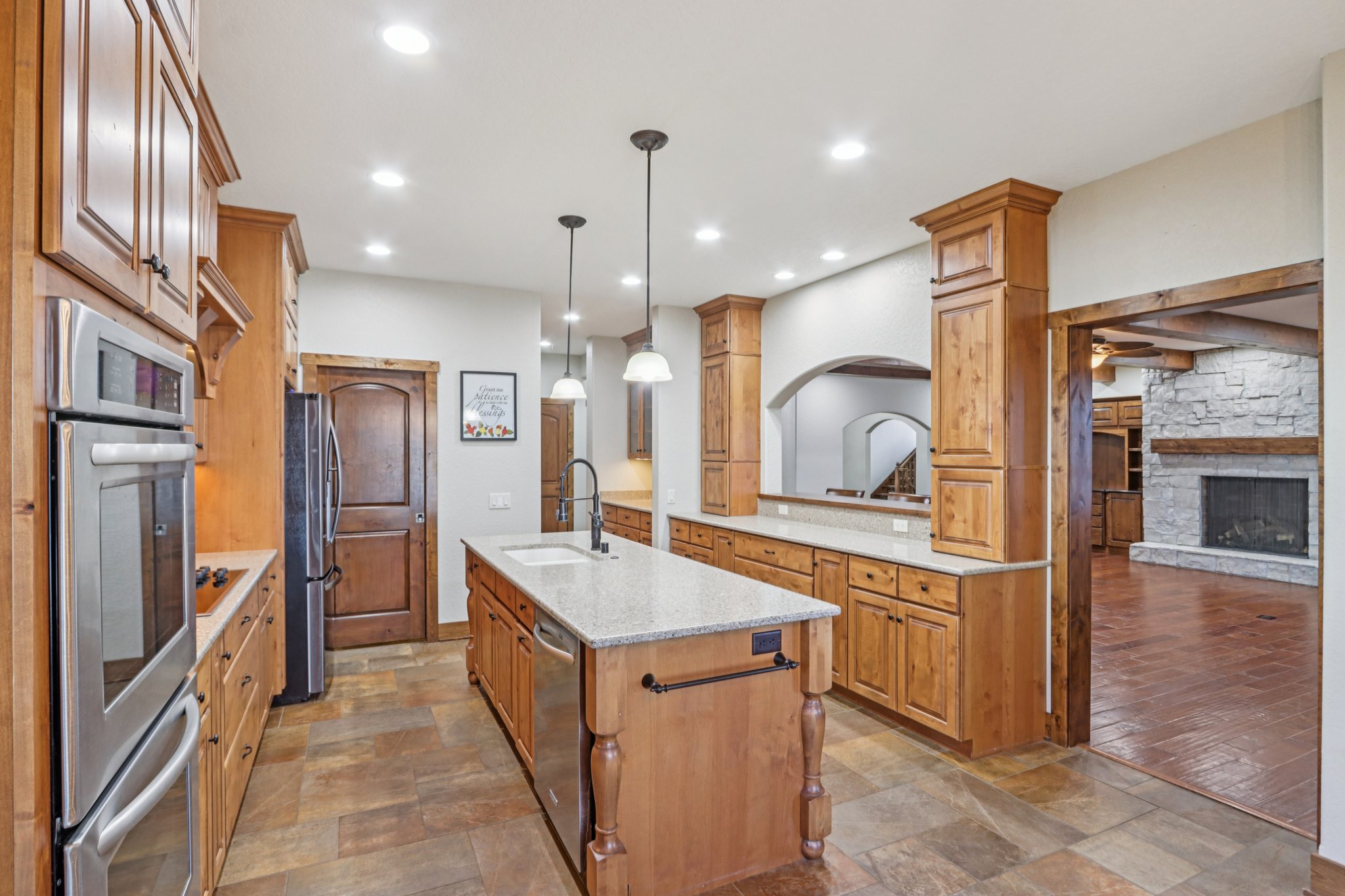 S Ferry Dr-S1401-022.jpg