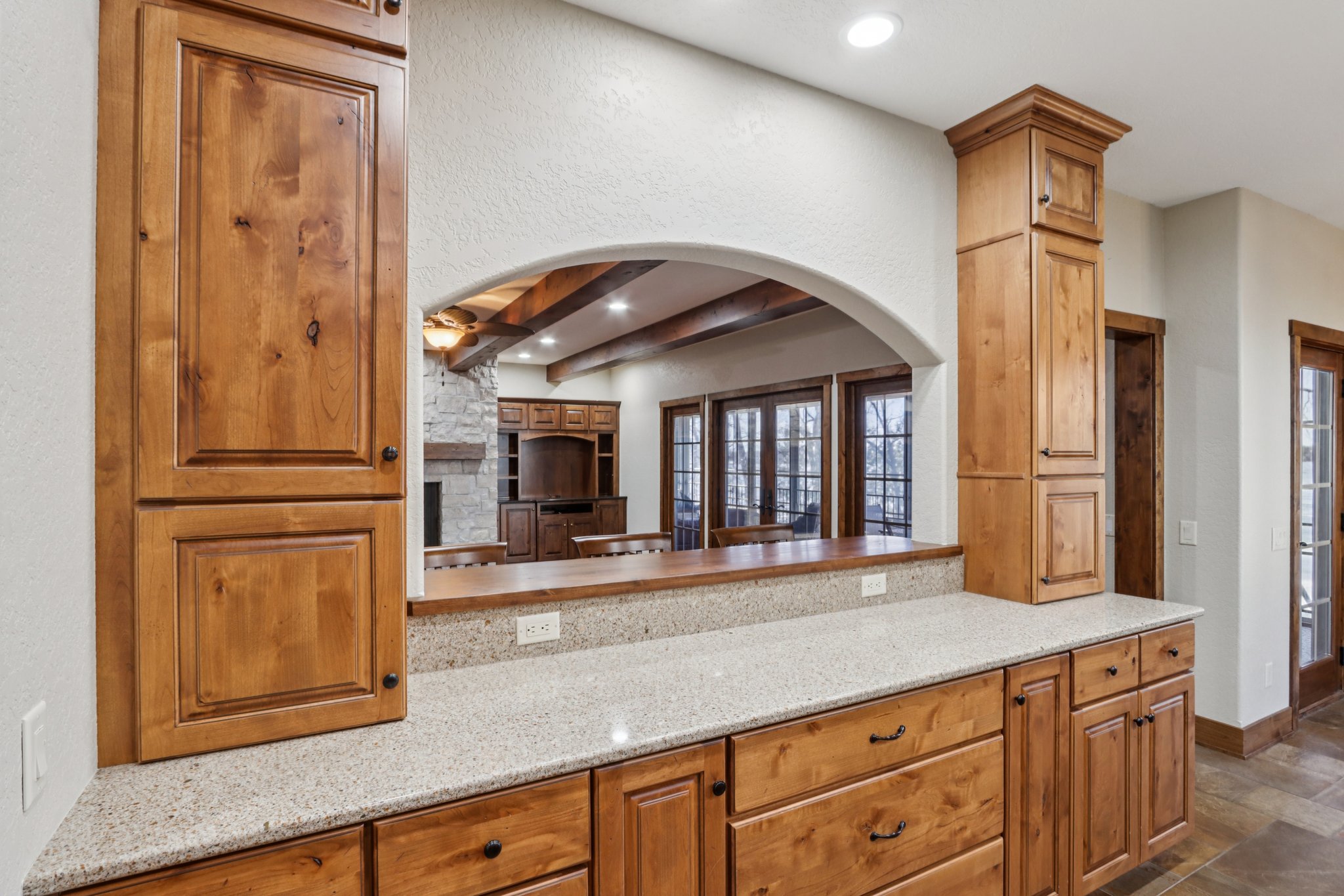 S Ferry Dr-S1401-023.jpg