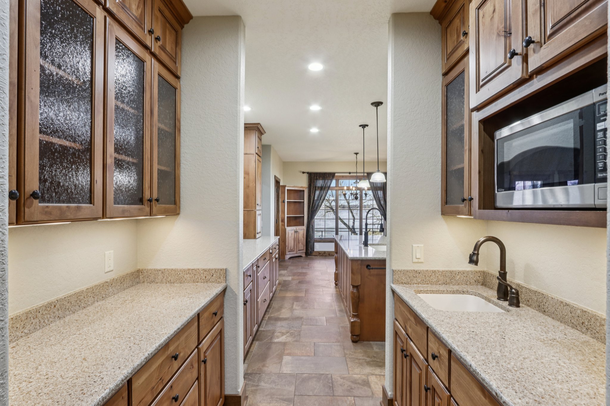 S Ferry Dr-S1401-027.jpg