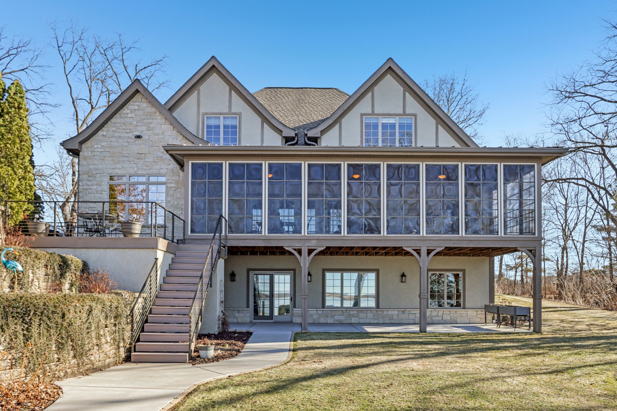 S Ferry Dr-S1401-073.jpg