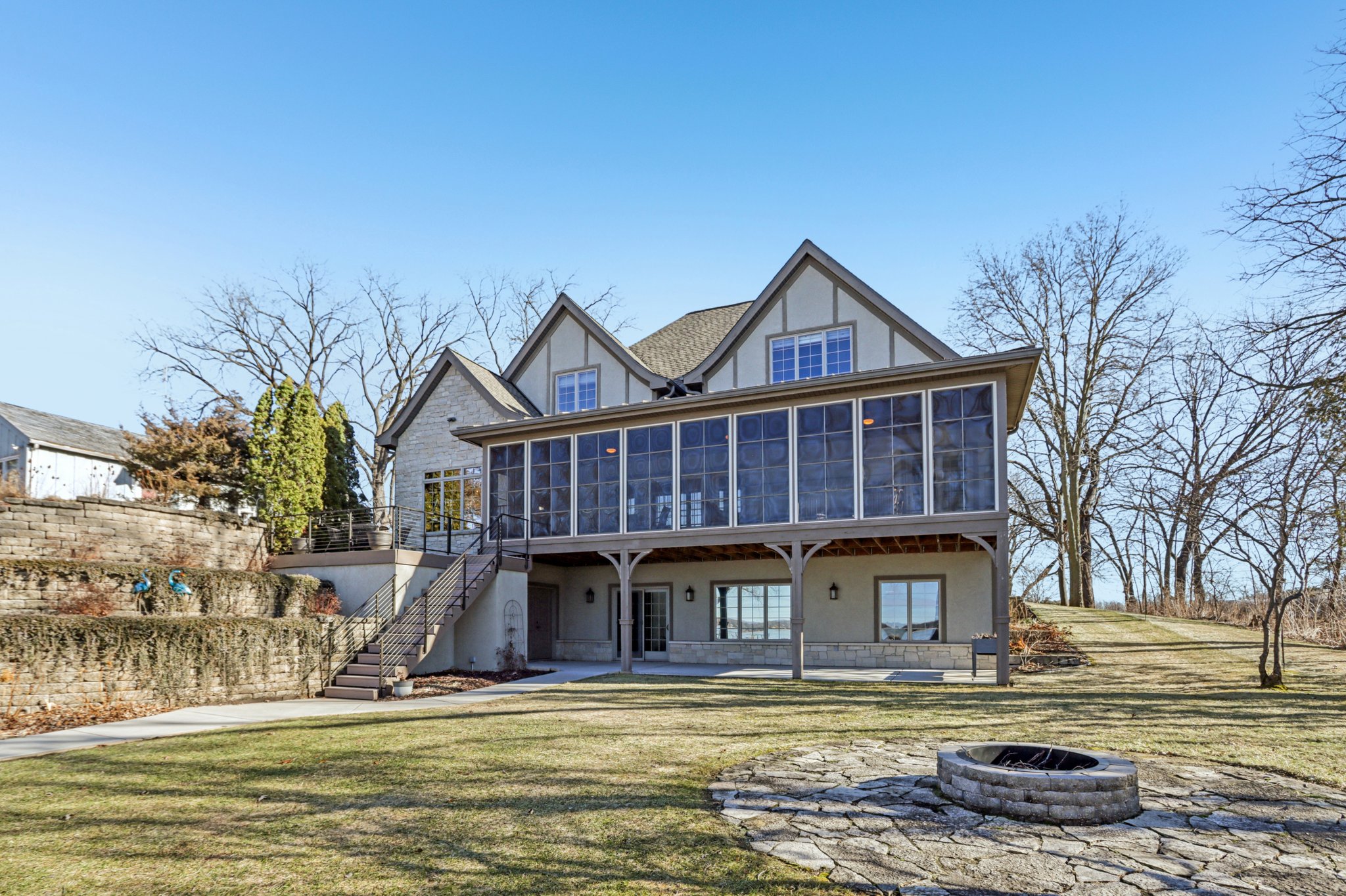 S Ferry Dr-S1401-074.jpg