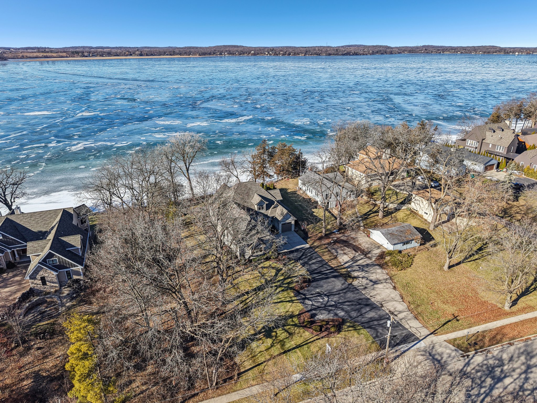 S Ferry Dr-S1401-079.jpg