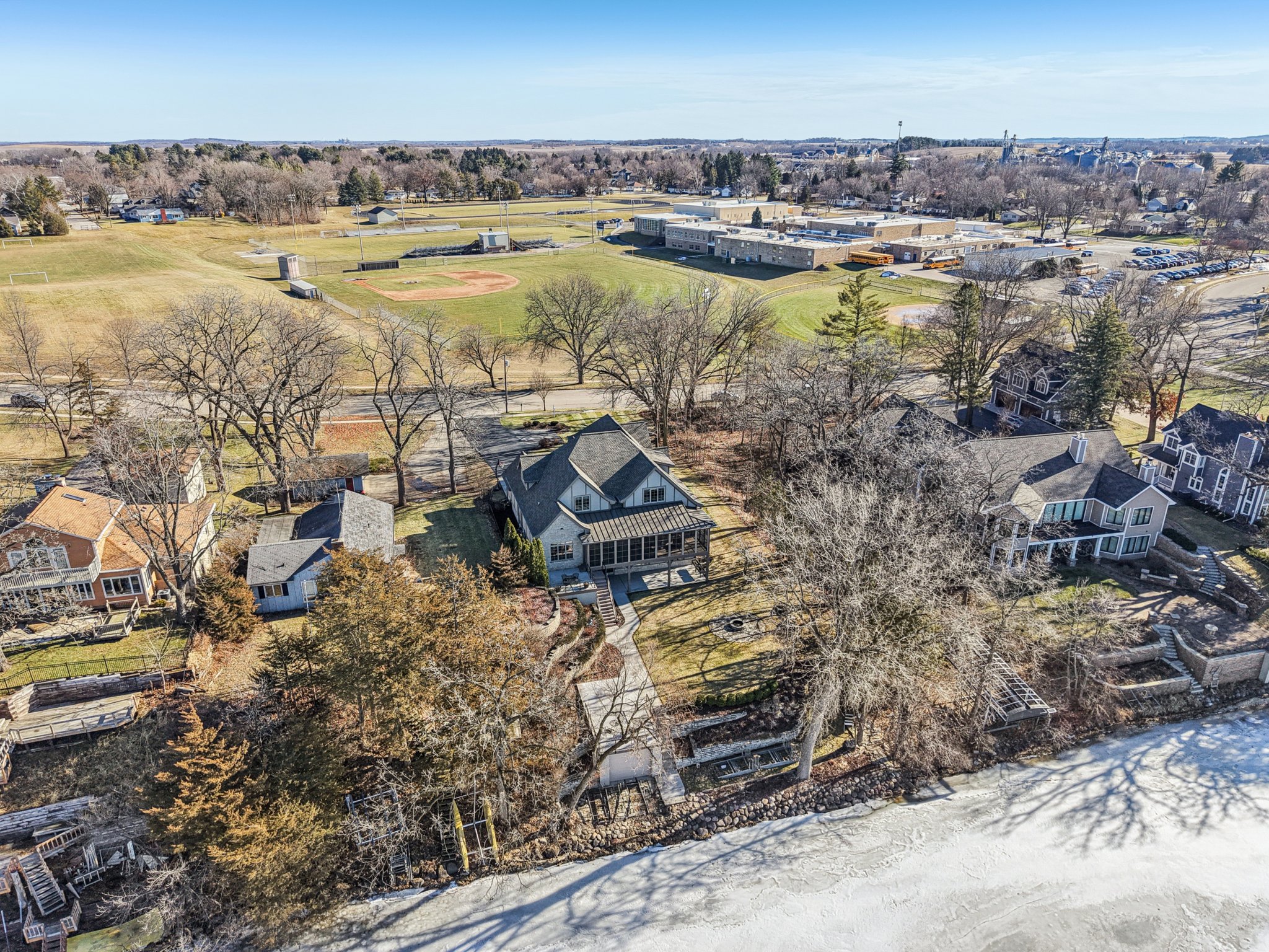 S Ferry Dr-S1401-084.jpg