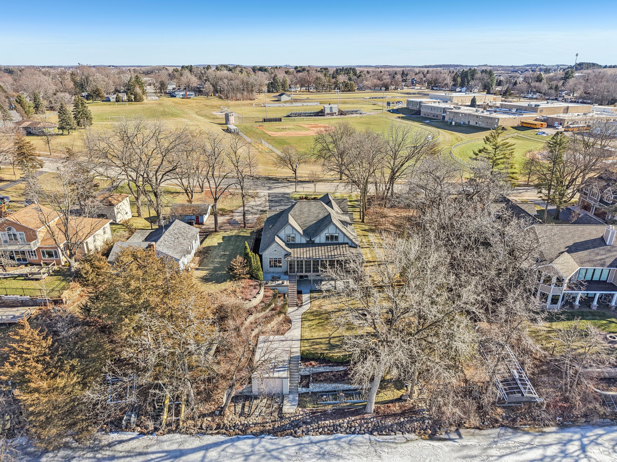 S Ferry Dr-S1401-090.jpg