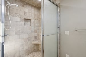 S Ferry Dr-S1401-041.jpg