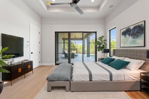 DSC06326 virtually staged.jpeg