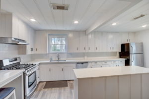 W Coombs Street-008