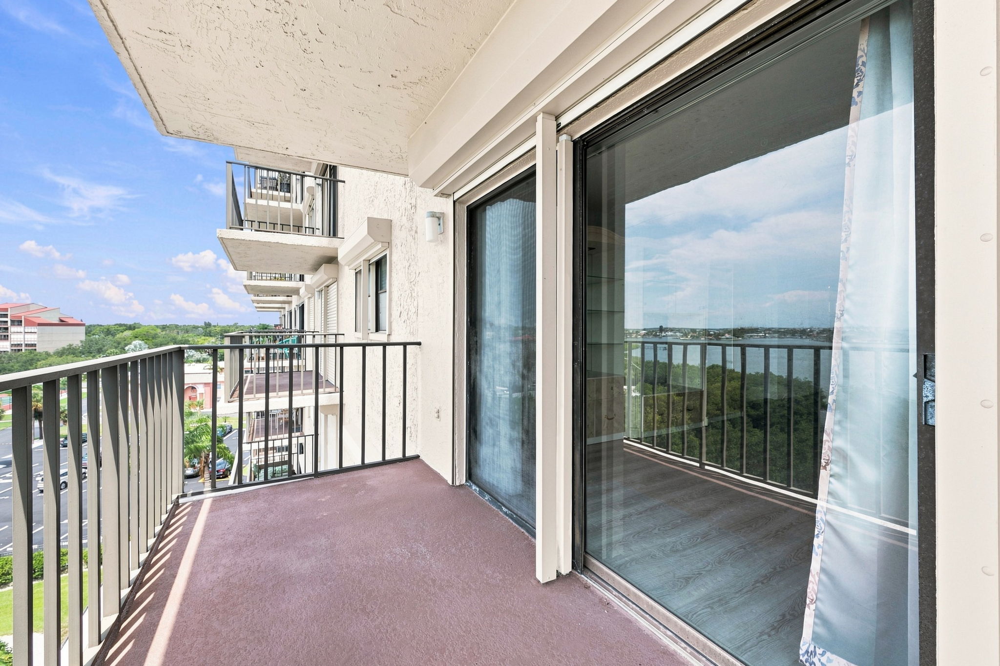 Balcony4