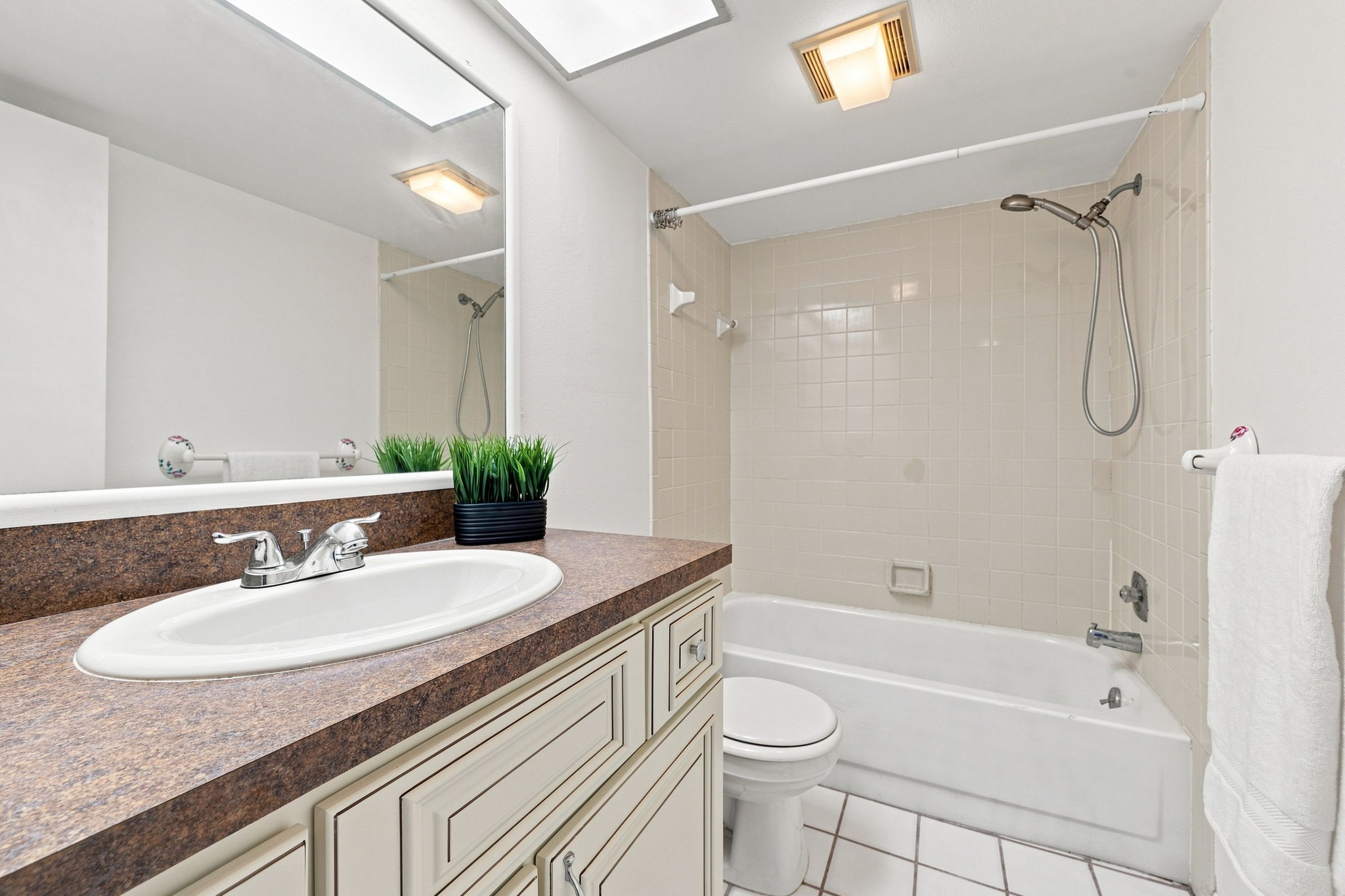 Bathroom2