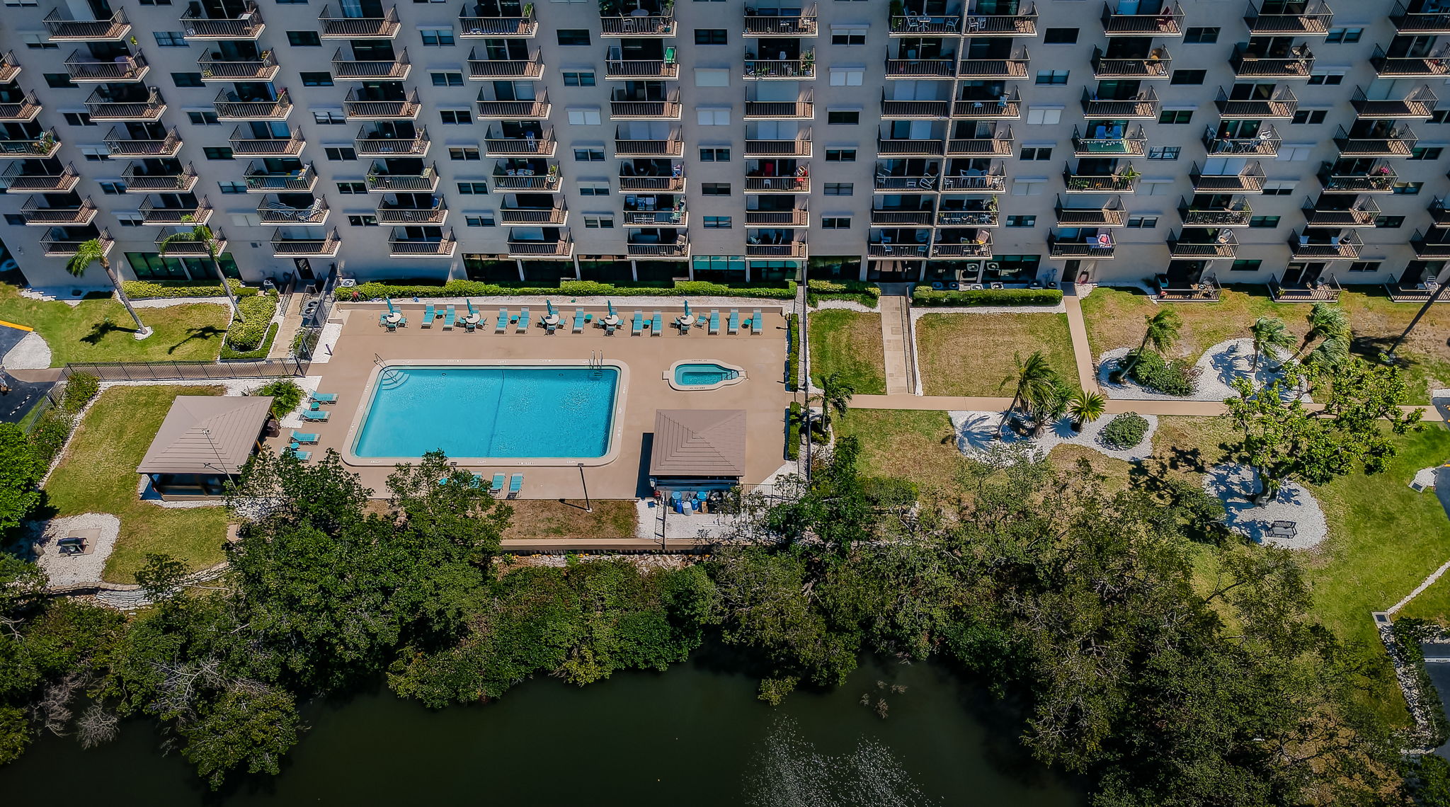 Pool10