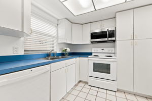 Kitchen10