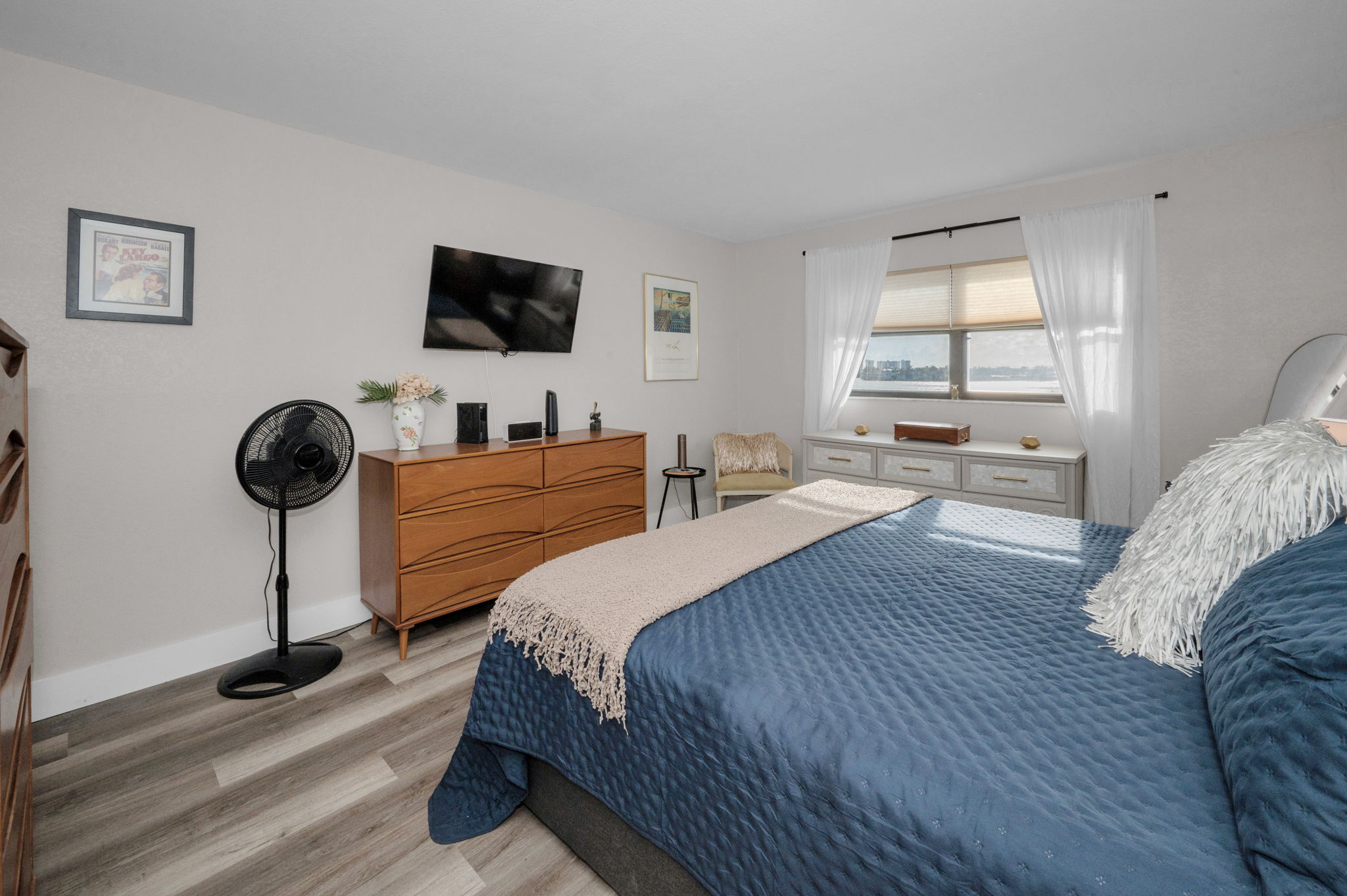 Bedroom1b