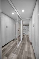 Primary Bedroom Hallway10