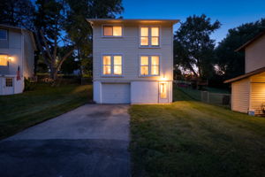  Photo 0