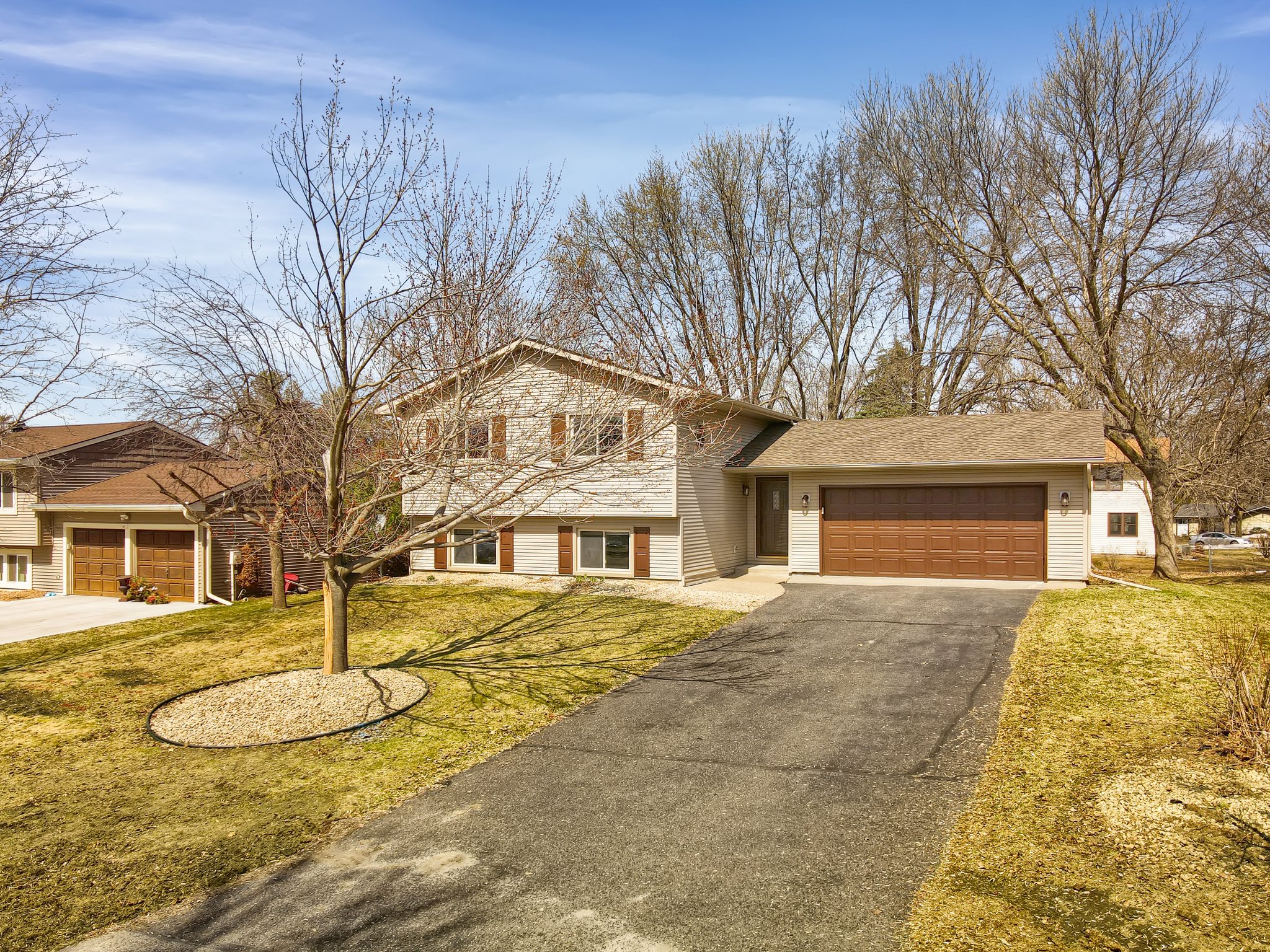 7054 Sherwood Rd, Woodbury, MN 55125 Nordy Photography