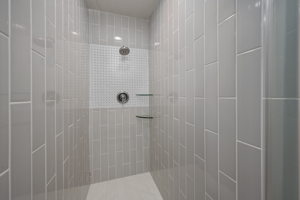 706 Bison Dr, Houston, TX 77079, USA Photo 22