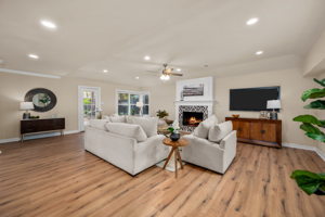 706 Bison Dr, Houston, TX 77079, USA Photo 7