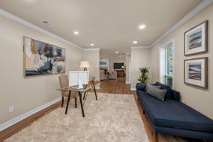 706 Bison Dr, Houston, TX 77079, USA Photo 14