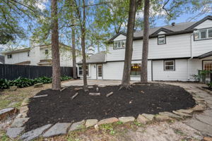 706 Bison Dr, Houston, TX 77079, USA Photo 31