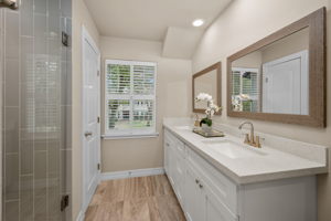 706 Bison Dr, Houston, TX 77079, USA Photo 21