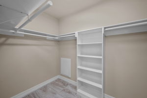 706 Bison Dr, Houston, TX 77079, USA Photo 23