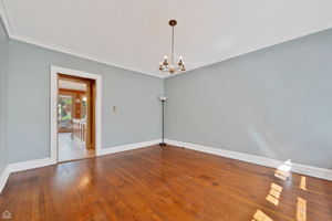 706 Forest Ave_013