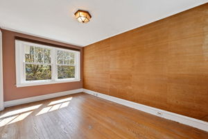 706 Forest Ave_027